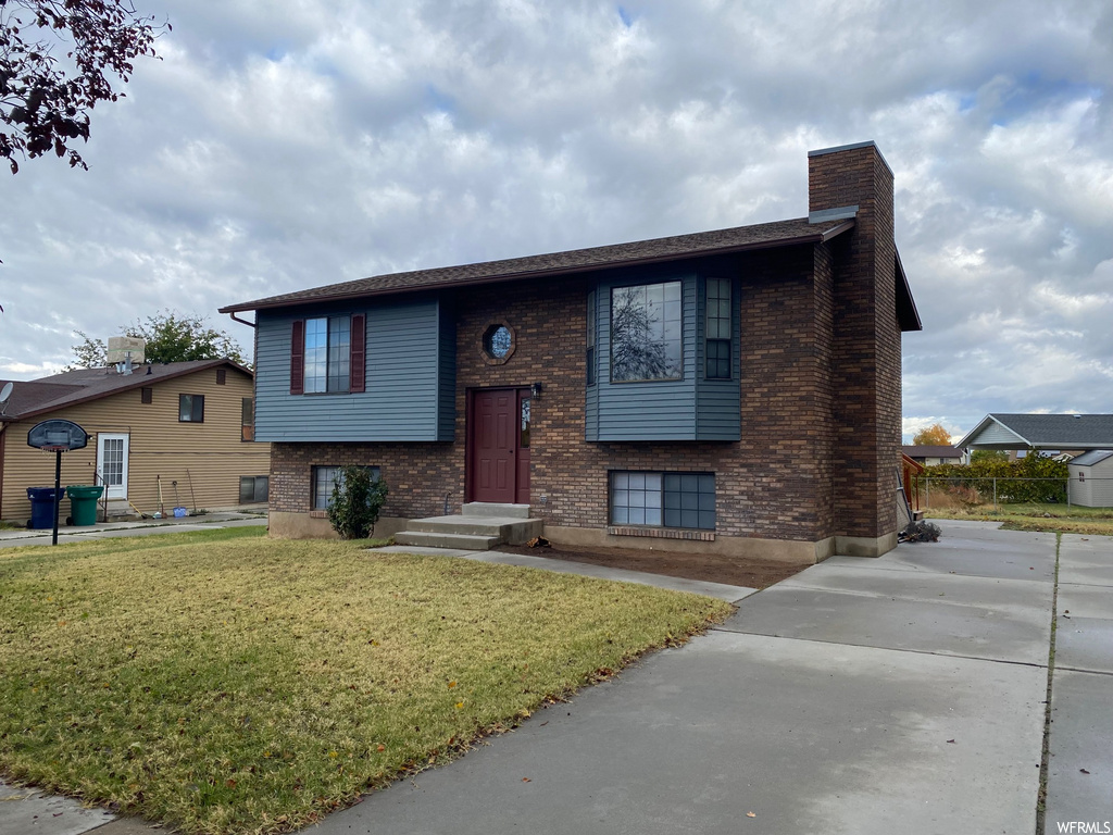2844 W 4450 S, Roy, UT 84067