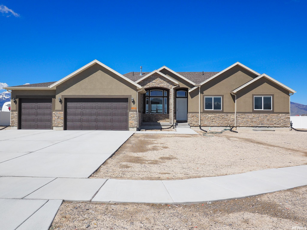602 S Hackamore Rd E, Grantsville, UT 84029