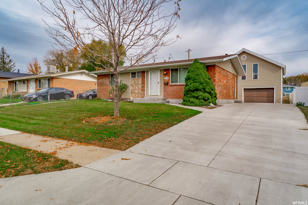 5644 S 2775 W, Roy, UT 84067