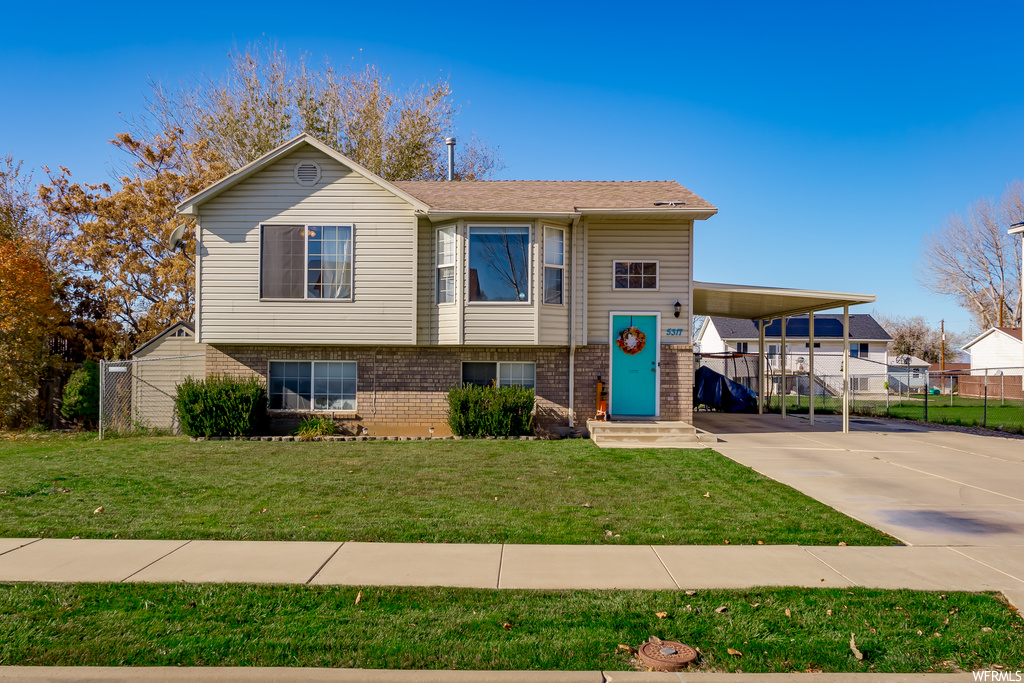 5317 S 2690 W, Roy, UT 84067
