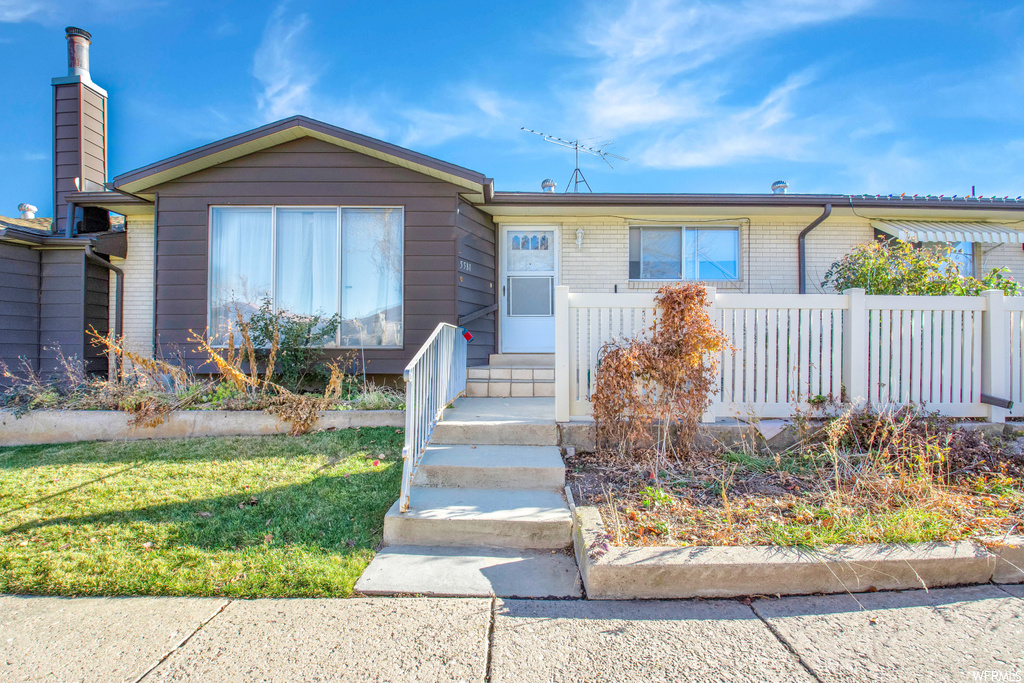 5581 S 925 E, South Ogden, UT 84405