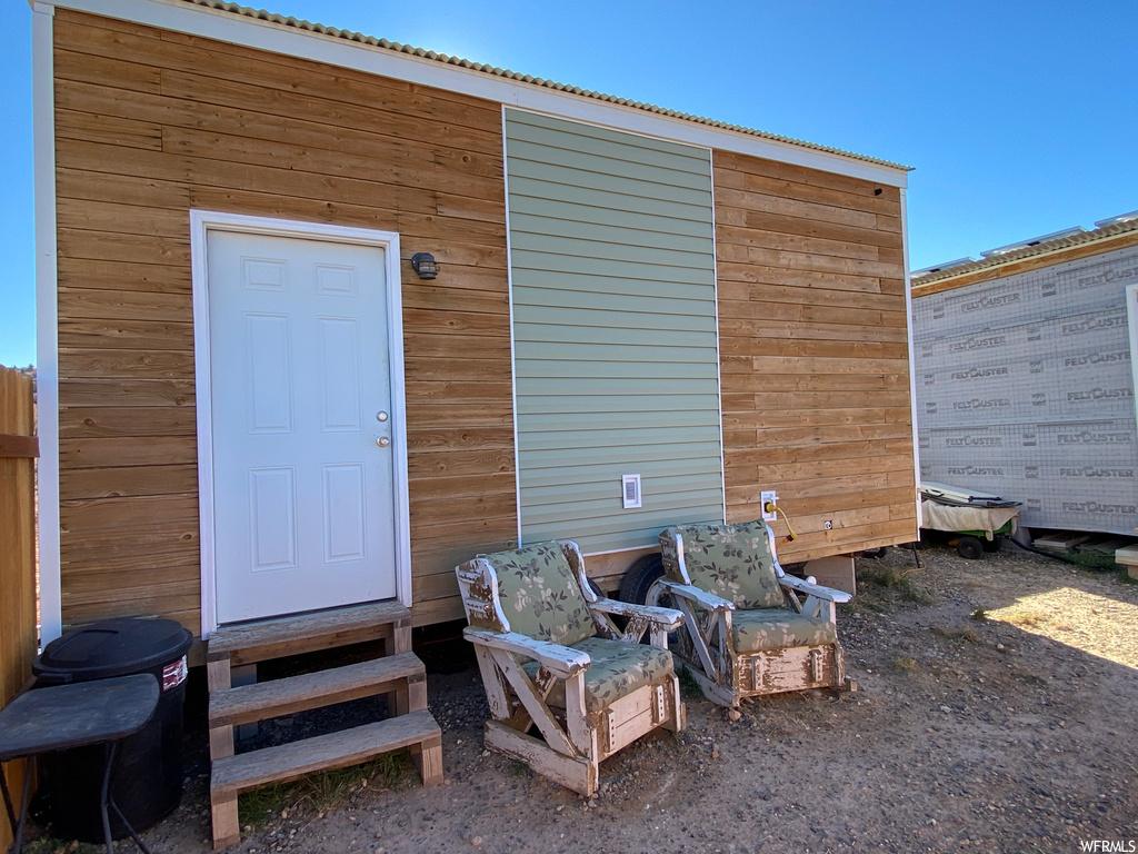 3225  UINTA DR Alton, UT 84710