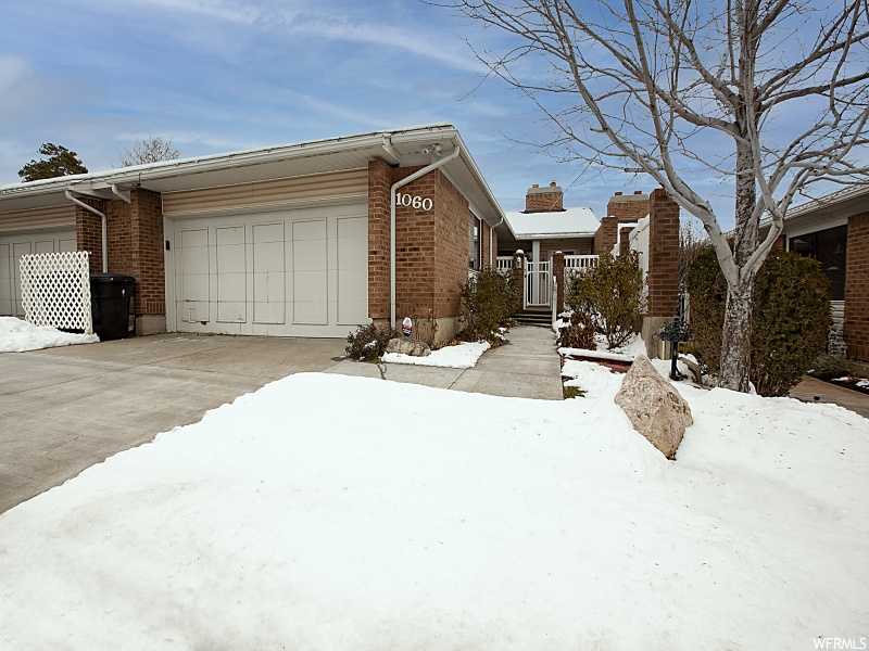1060 S Fremont Rd, Bountiful