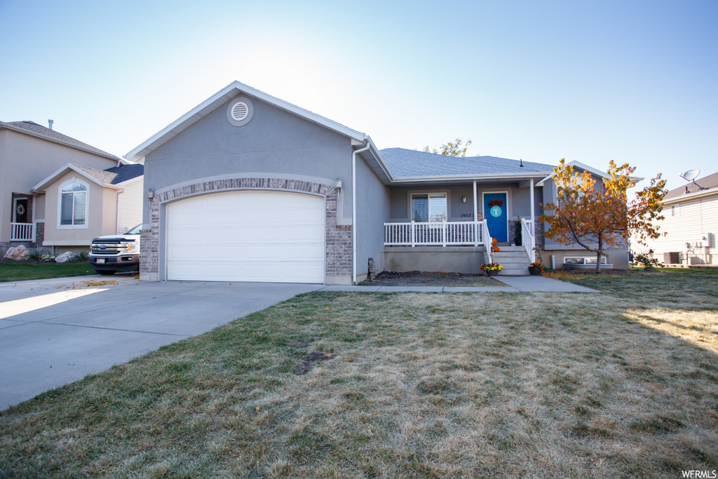 1957 N 2595 W, Clinton, UT 84015