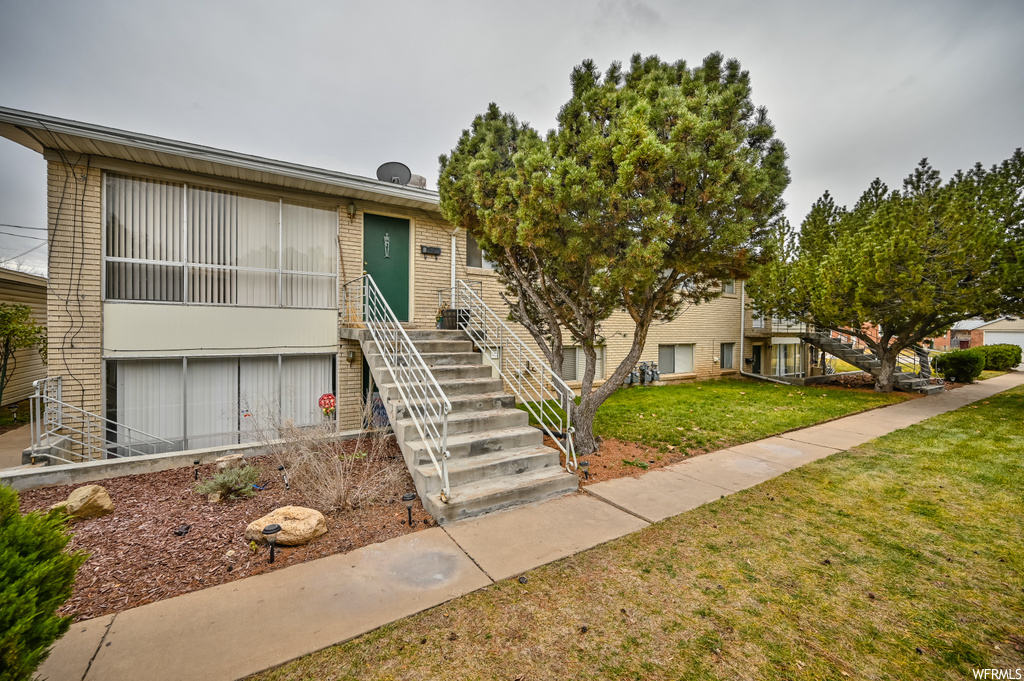 5390 S 2000 W, Roy, UT 84067