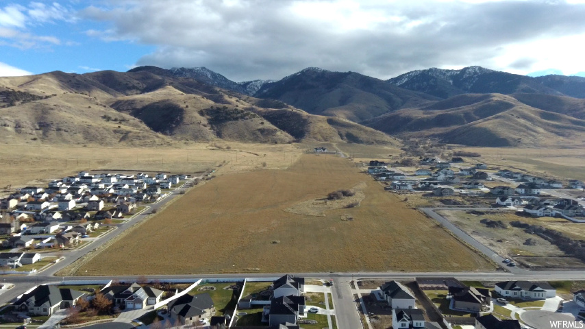 200 S Hillside Dr E, Smithfield, UT 84335