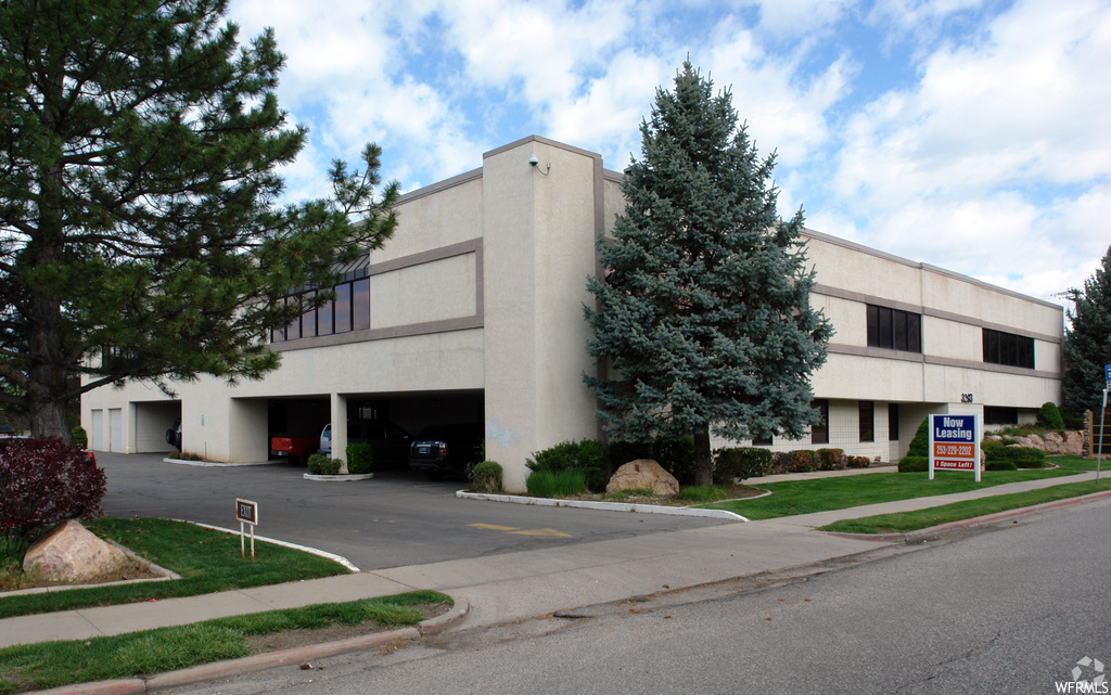 3293 S Harrison Blvd E, Ogden, UT 84403
