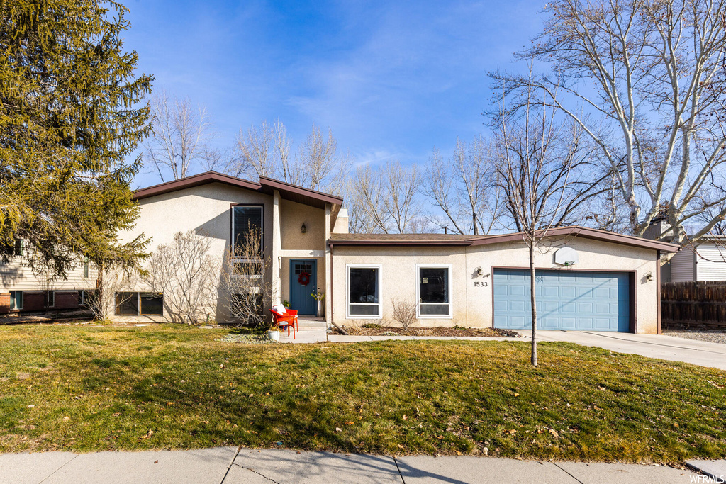 1533 E Spring Run Dr, Holladay, UT 84117