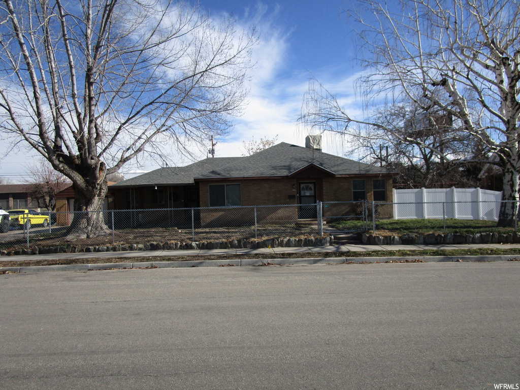 647 E Maple St S, Clearfield, UT 84015