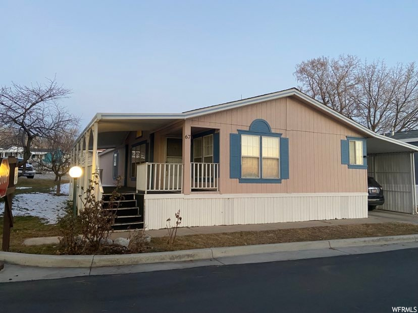 67 Sunset Dr, Layton, UT 84041