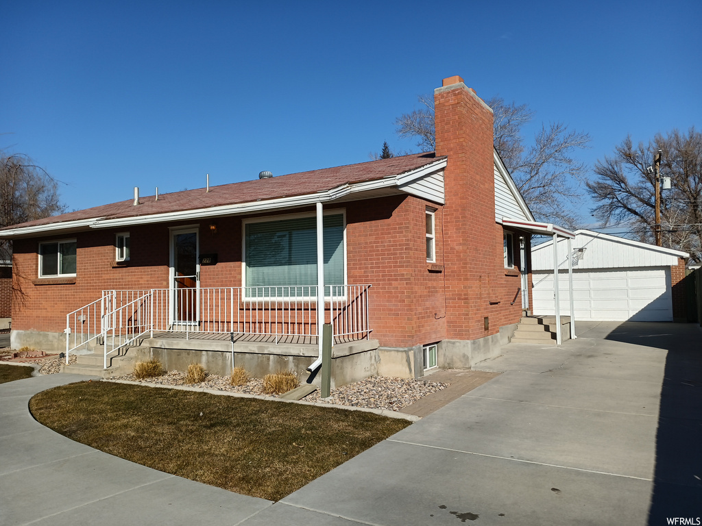 228 W 6th Ave, Midvale, UT 84047