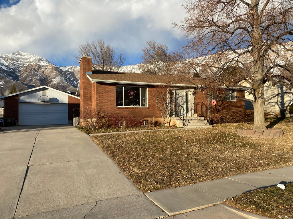 866 E 2800 N, North Ogden, UT 84414