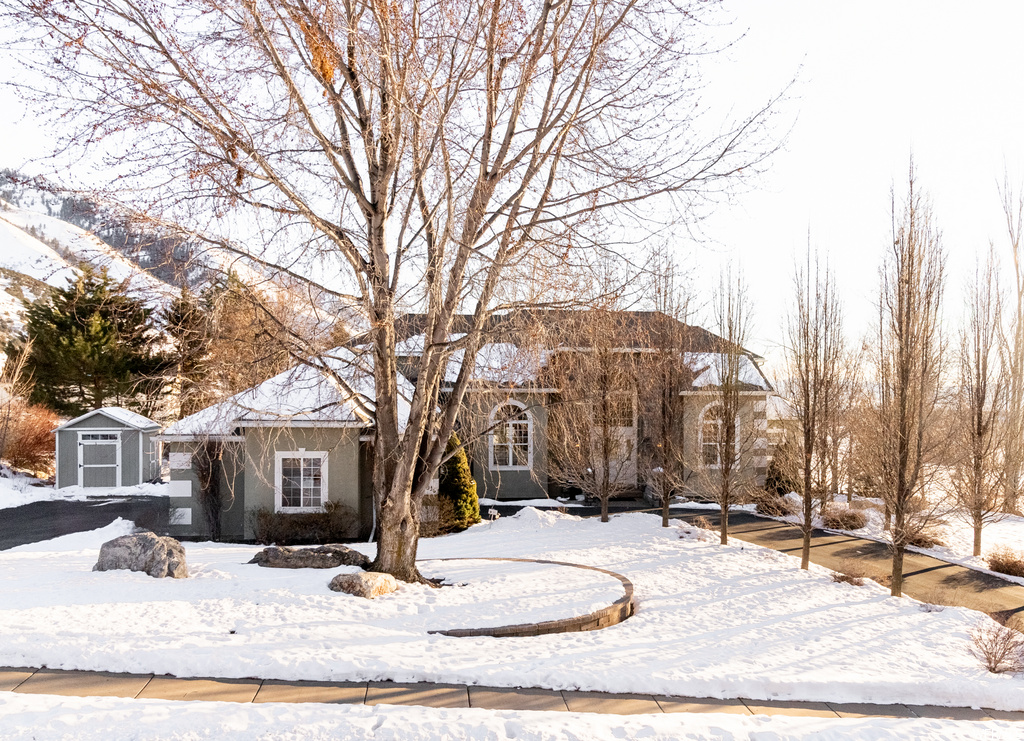 2036 E View Crest Cir, North Logan, UT 84341