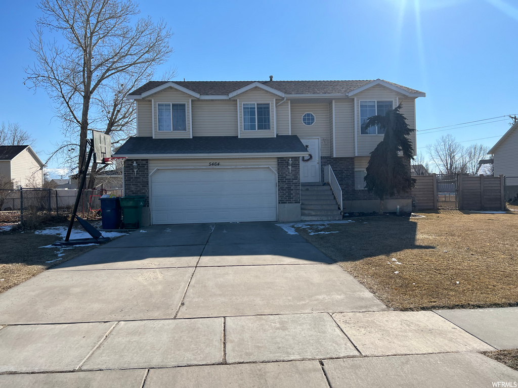 5464 S 4125 W, Roy, UT 84067