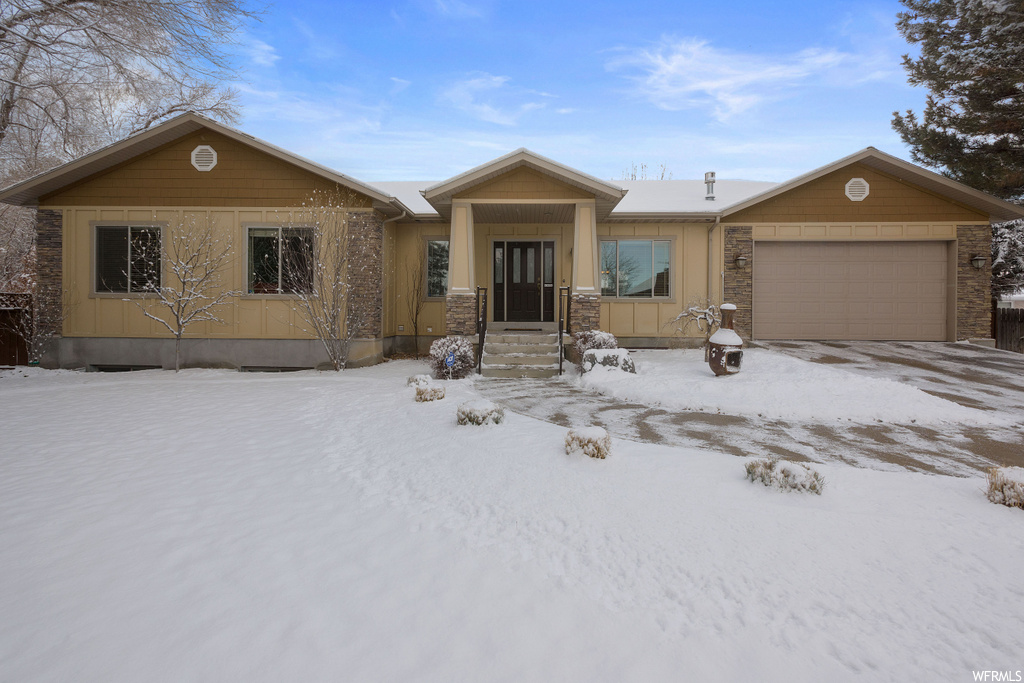 1612 E Bainbridge Rd, Sandy, UT 84092