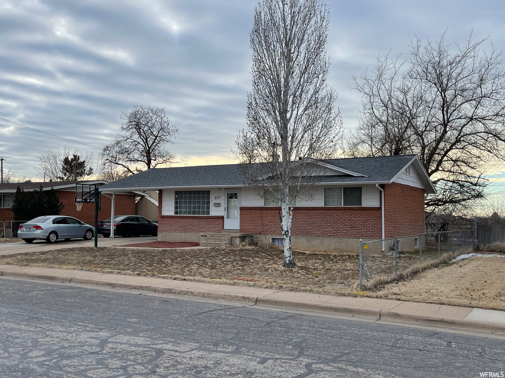 877 N 450 W, Sunset, UT 84015