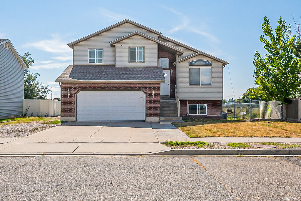 4665 S 4150 W, Roy, UT 84067