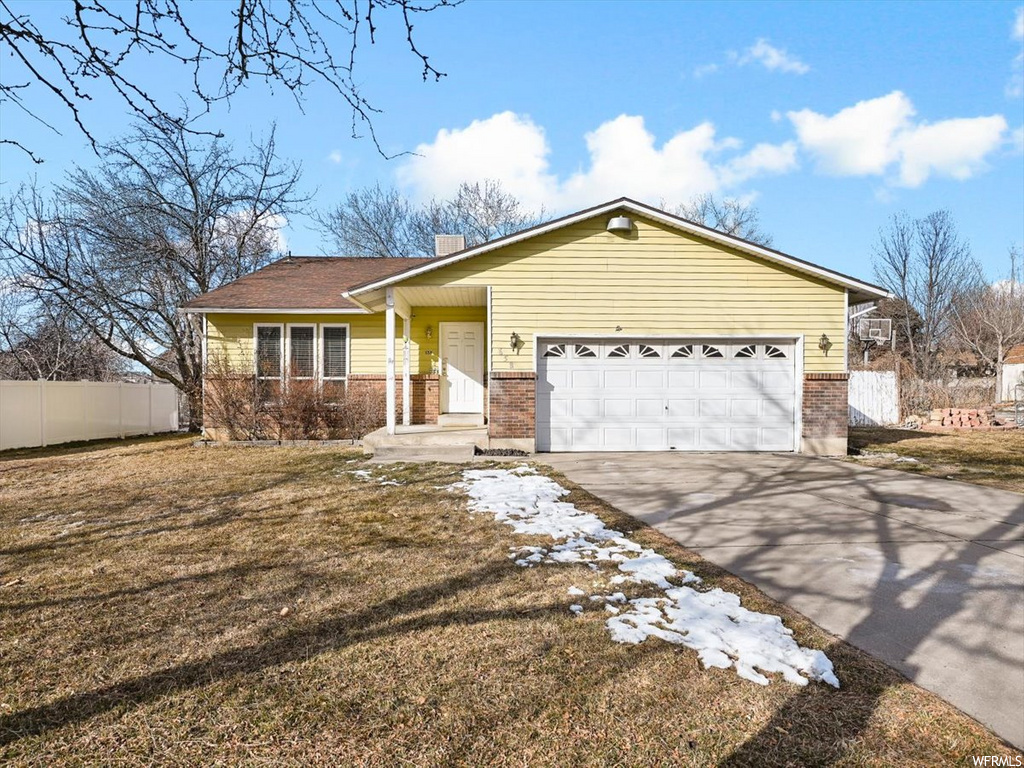 658 W 1520 N, Clinton, UT 84015