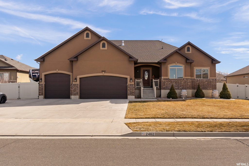 2462 N 1390 W, Clinton, UT 84015