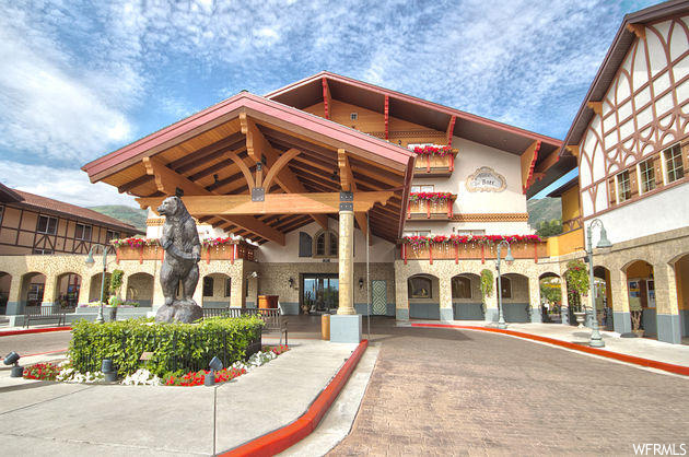 784 W Resort Dr #138, Midway, UT 84049