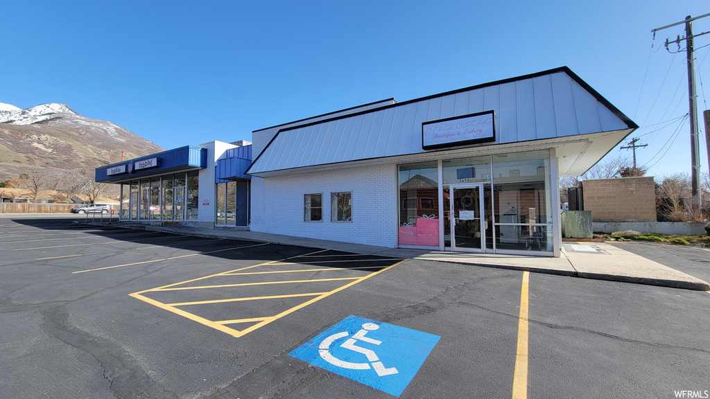 3679 S Harrison Blvd E, Ogden, UT 84403