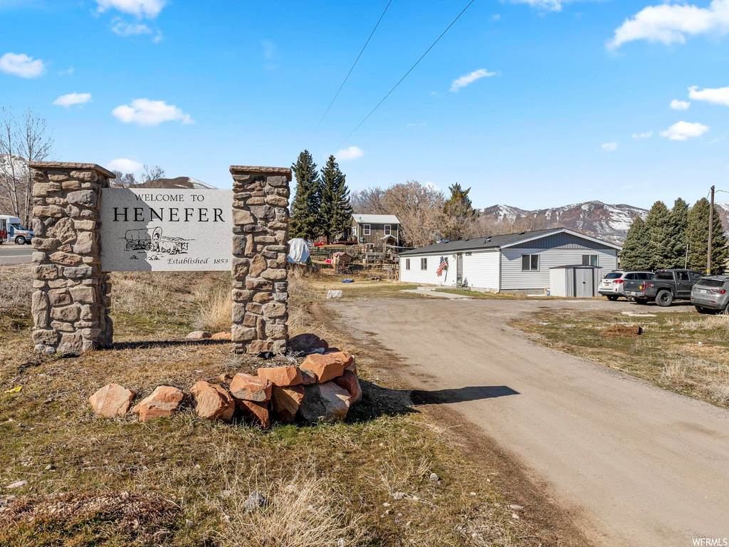 109 E Main St, Henefer, UT 84033