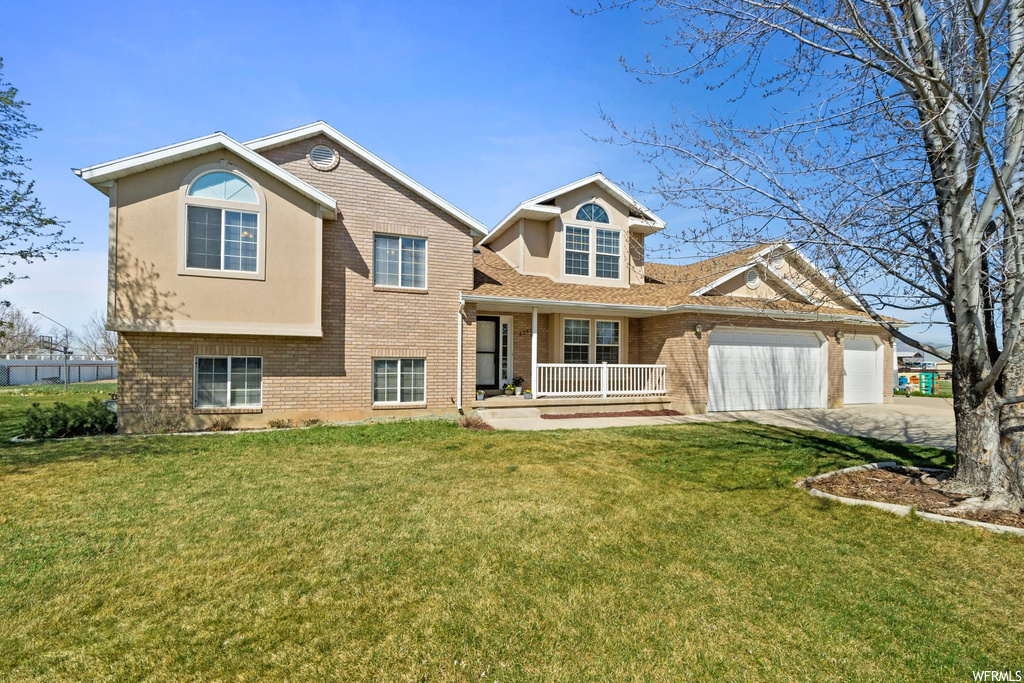 6392 W 4425 S, Hooper, UT 84315