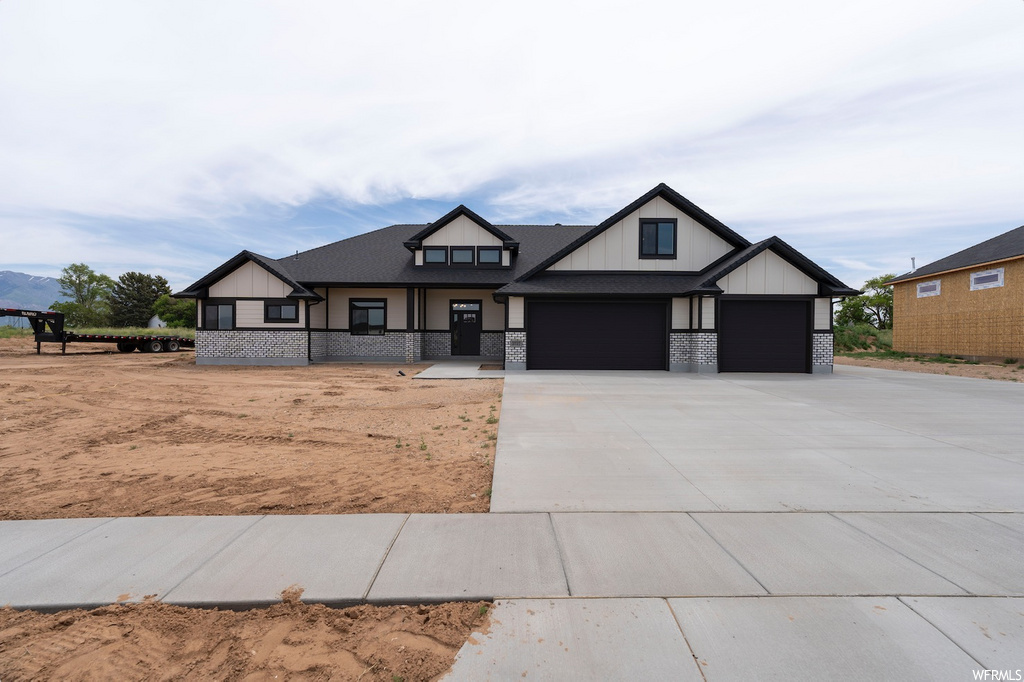 3727 W 2340 S #216, Taylor, UT 84401