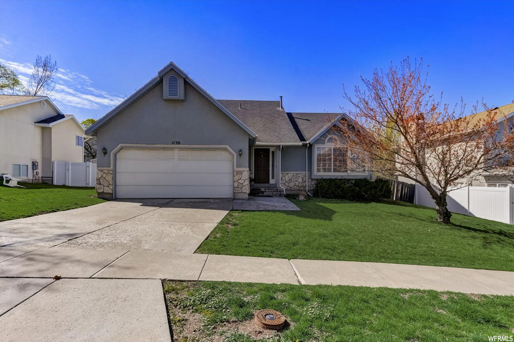 1138 E Pear Tree Dr, Sandy, UT 84094
