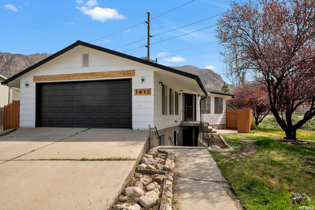 1612 S Farr Dr E, Ogden, UT 84404