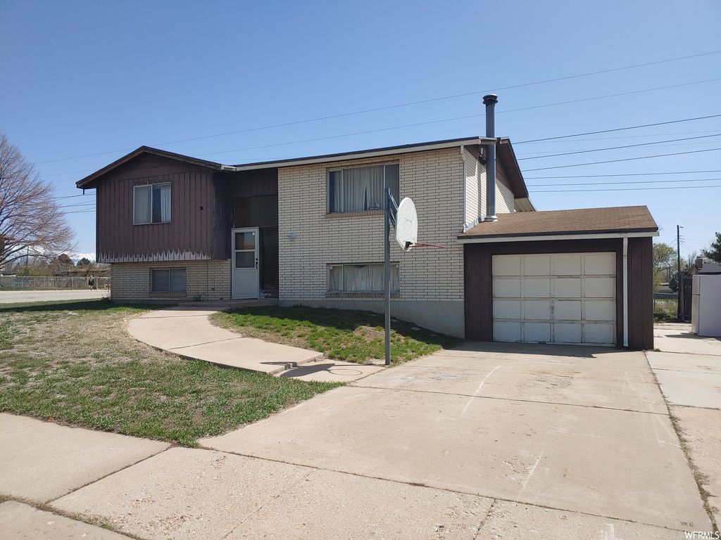 2537 W 4550 S, Roy, UT 84067