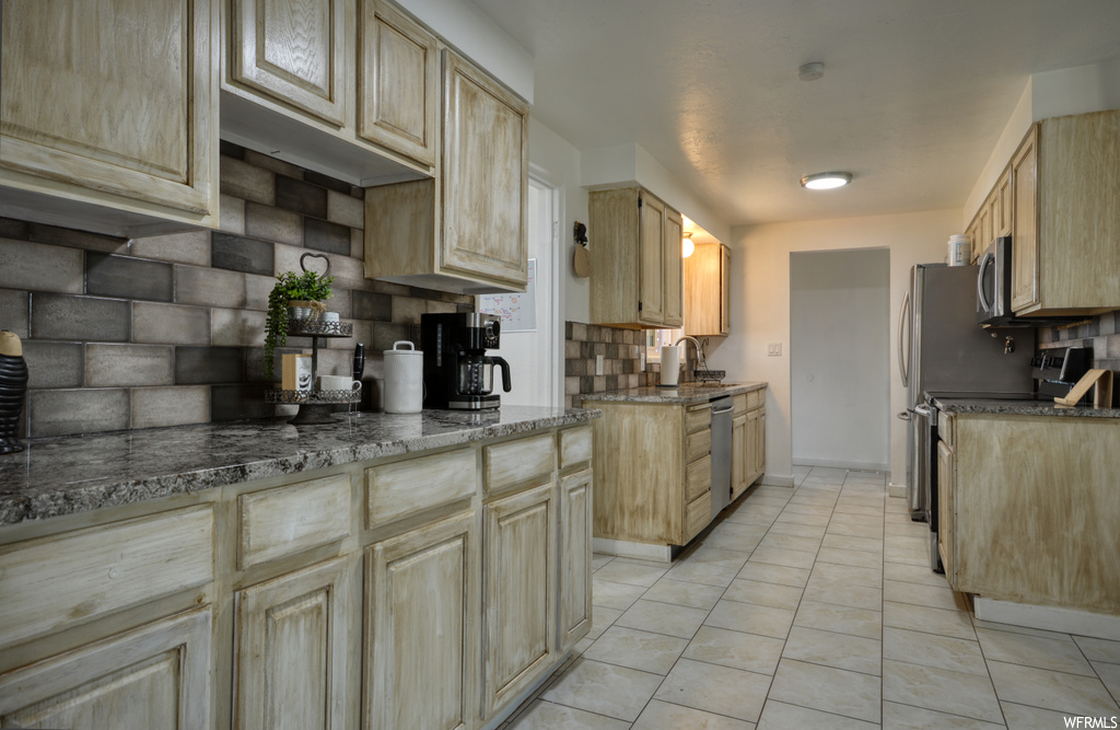 2258 W 5025 S, Roy, UT 84067