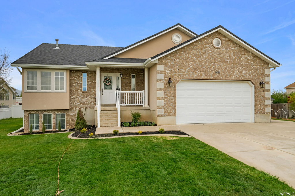 1421 Gleneagles Dr, Syracuse, UT 84075