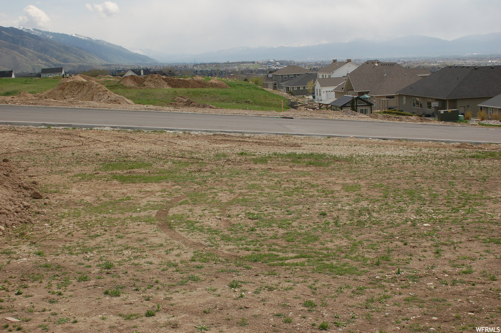821 E 160 St #2, Hyde Park, UT 84318