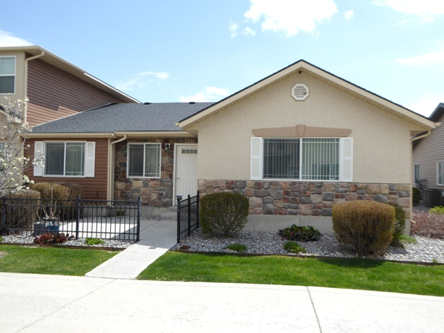 449 W 1465 N #104, Logan, UT 84341