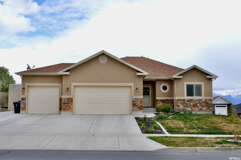 2016 S CLYDESDALE CIR, Saratoga Springs UT 84045