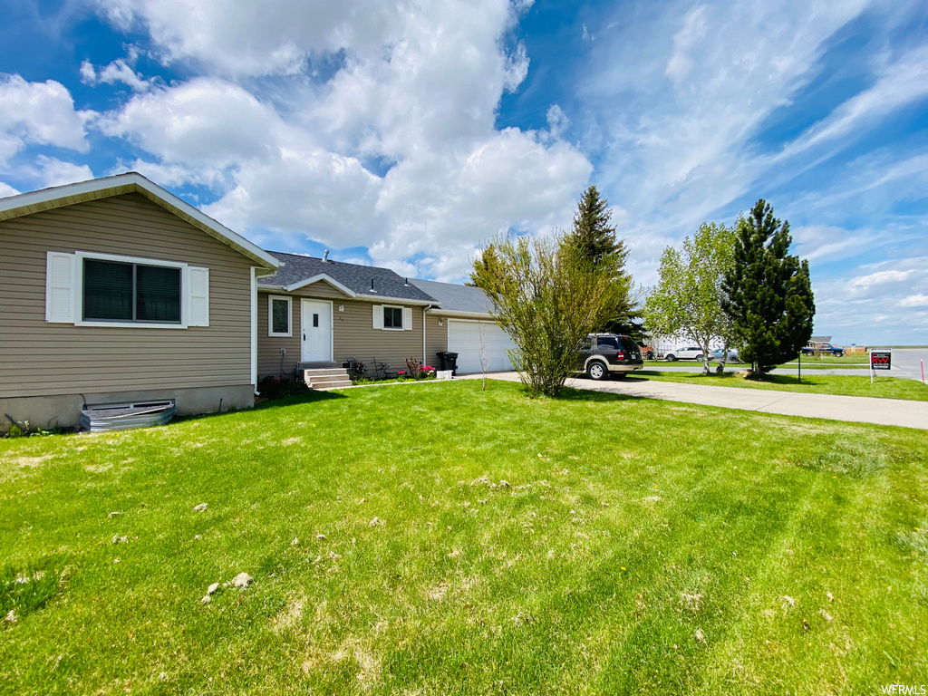 44 S Wapiti Loop E, Hyrum, UT 84319