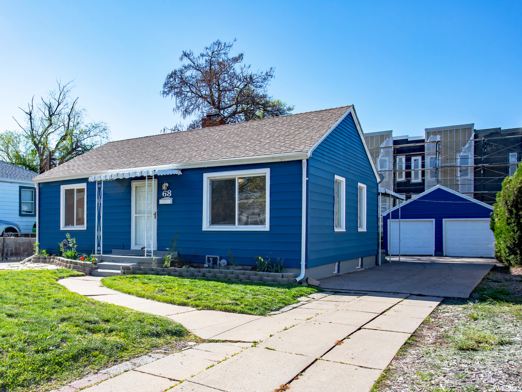 68 S Lakeview Dr, Clearfield, UT 84015