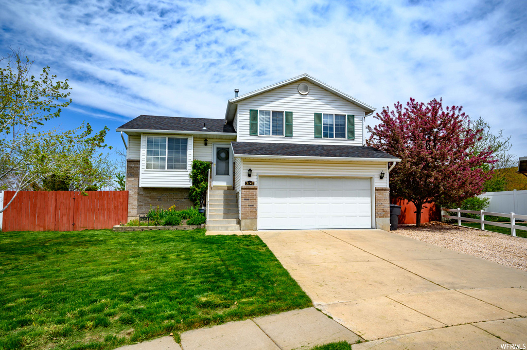 2142 W 1680 N, Clinton, UT 84015