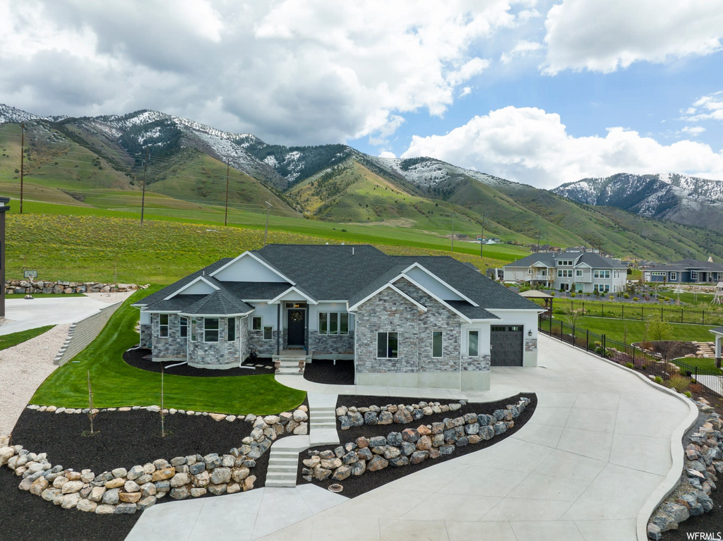 3426 N Sun Dancer Loop, North Logan, UT 84341