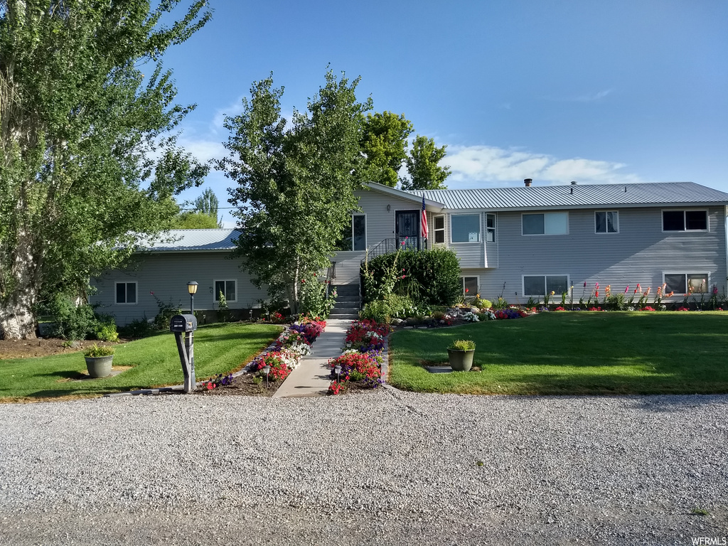 737 E E 3200 S, Preston, ID 83263