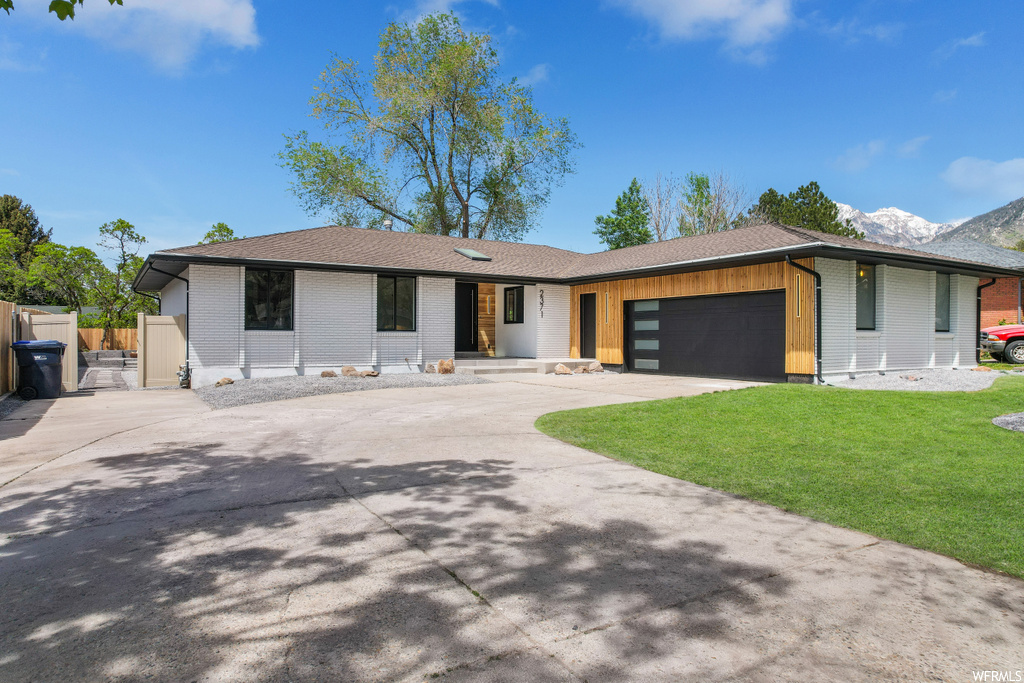 2371 E High Mountain Dr, Sandy, UT 84092