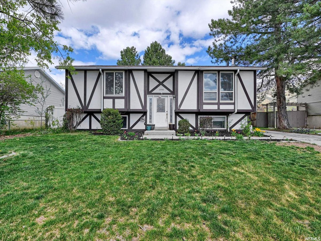 1998 E 5875 S, South Ogden, UT 84403