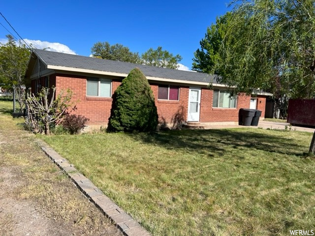 858 N 3000 W, Clinton, UT 84015