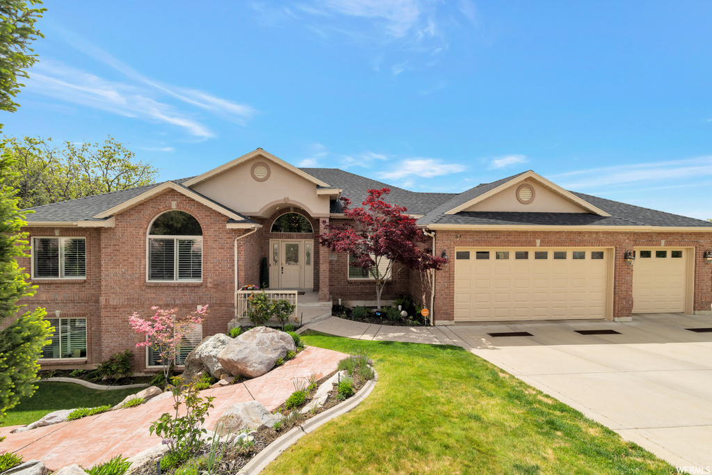 1921 E Mohawk Ln S, Ogden, UT 84403