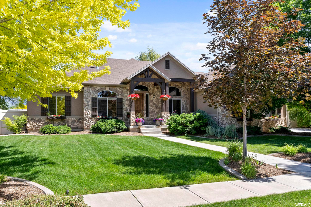 919 Willowmere Dr, Kaysville, UT 84037