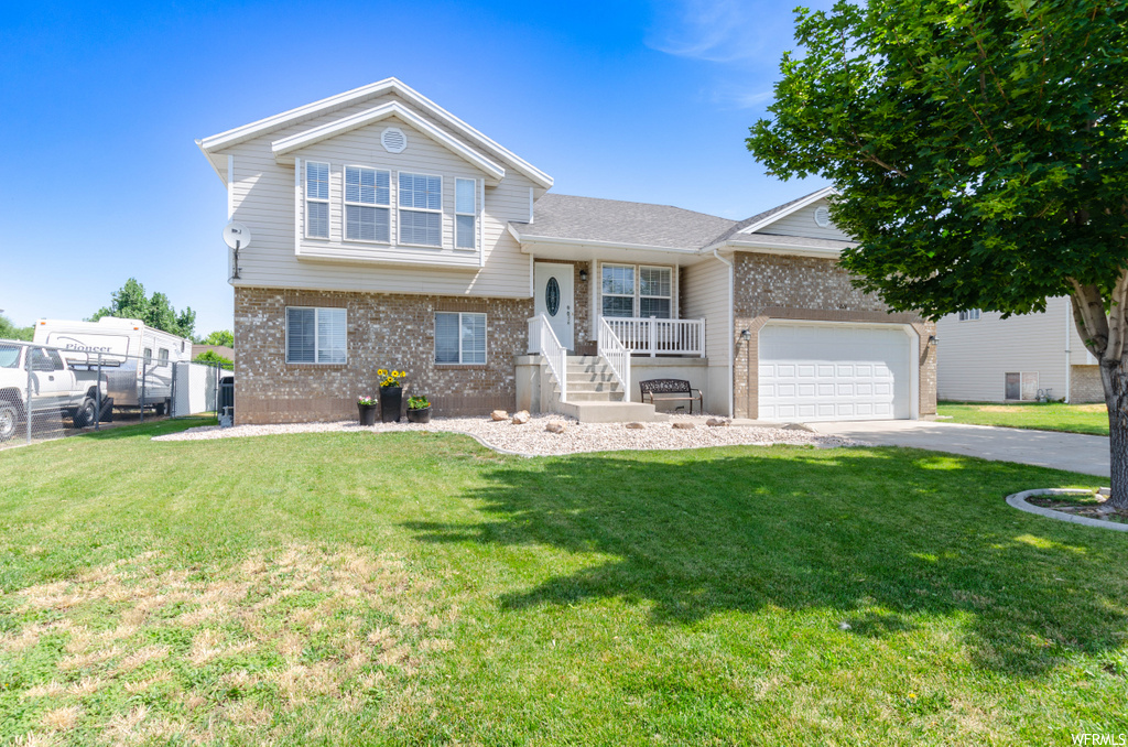 1228 W 1580 N, Clinton, UT 84015