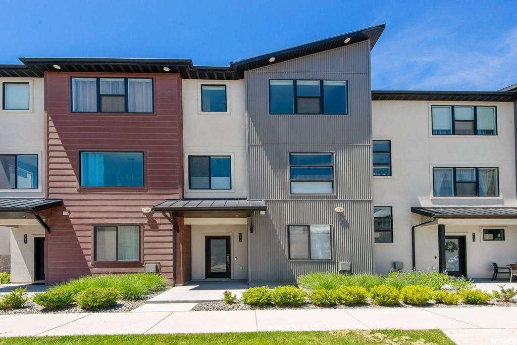 414 S WILLOW LEAF RD, American Fork UT 84003