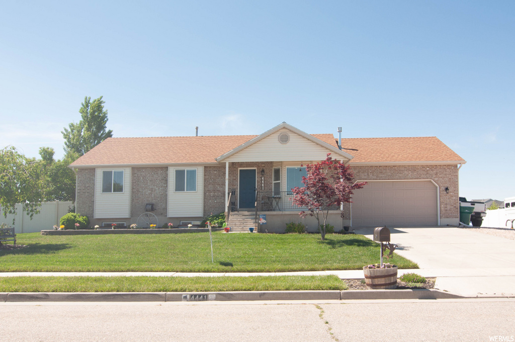 4441 W 5125 S, Hooper, UT 84315