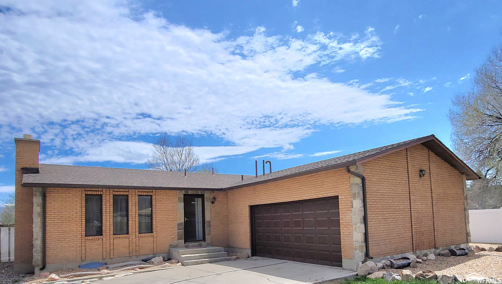 73 S 300 E, Moroni, UT 84646
